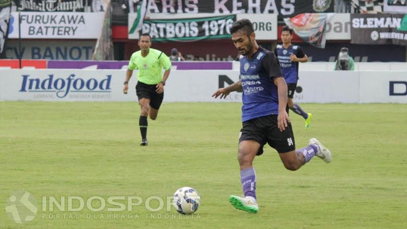 Fery Aman Saragih, gelandang Arema Cronus. Copyright: © Ian/Indosport